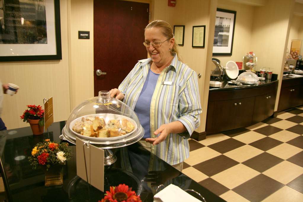 Hampton Inn & Suites-Knoxville/North I-75 Restoran fotoğraf